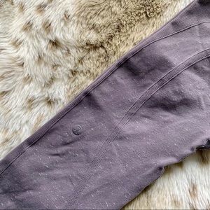Lululemon seamless 21" crop